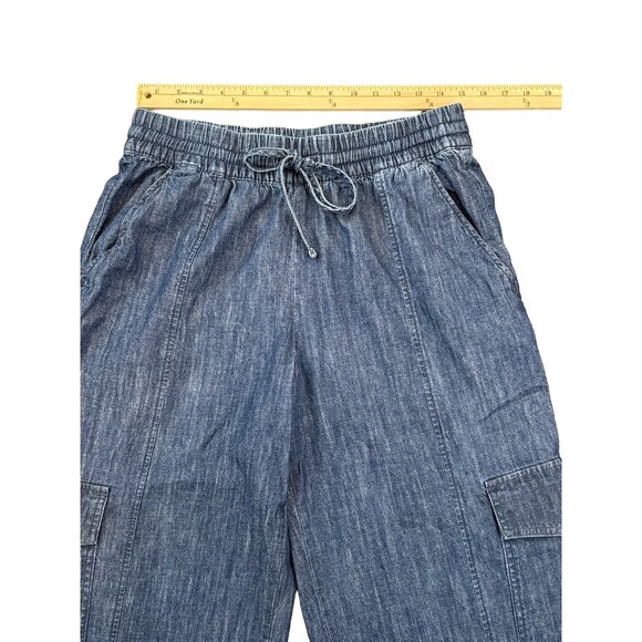 Free Assembly Women’s Chambray Cargo Pants Medium Blue 100% Cotton Pull On Crop - Picture 4 of 9